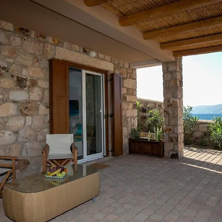 Le Grand Blue Villa *