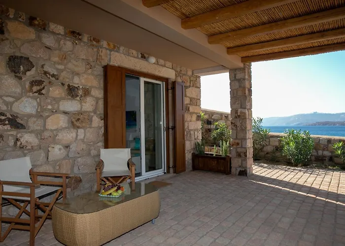 Le Grand Blue Villa *