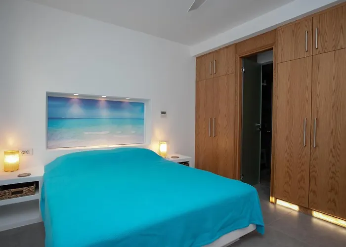 Le Grand Blue Villa *